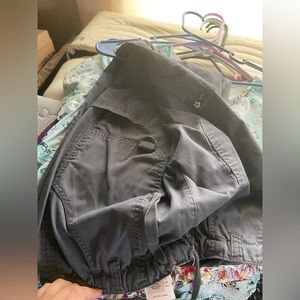 Medium koi scrub pants